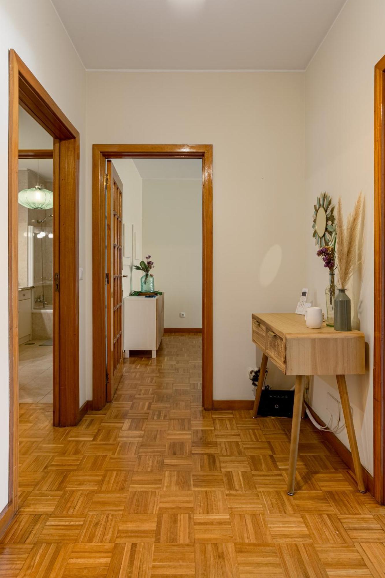 Joivy Stylish City Centre Flat With Parking Maía المظهر الخارجي الصورة